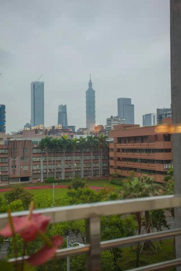 Showart Hotel Taipei Exterior photo